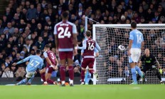 九游娱乐网页-关于曼城新援上演帽子戏法，助球队大胜的信息