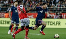 九游体育APP下载-沙尔克04客场逼平对手，抢得一分