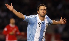 九游app下载-恩佐一锤定音，加拿大3-2力克日本锁定关键胜利