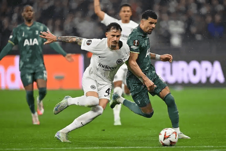 关于托特纳姆主场一球小胜伯恩利，继续争夺欧洲赛事资格的信息