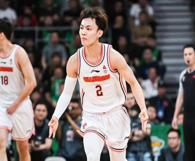 关于广东队抢眼表现，遭遇吉林队挑战的信息