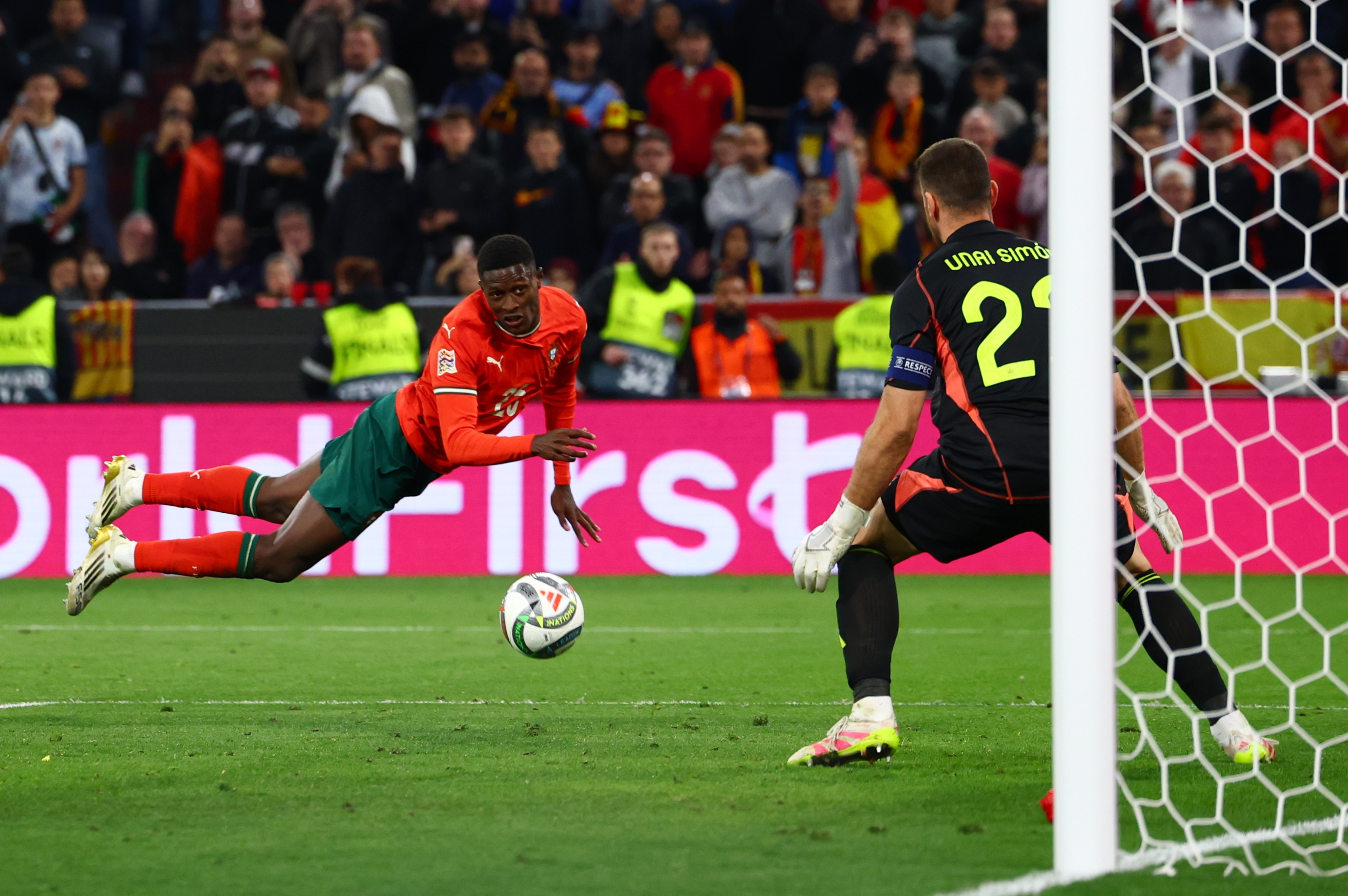 葡萄牙队在国际足球赛上大获全胜