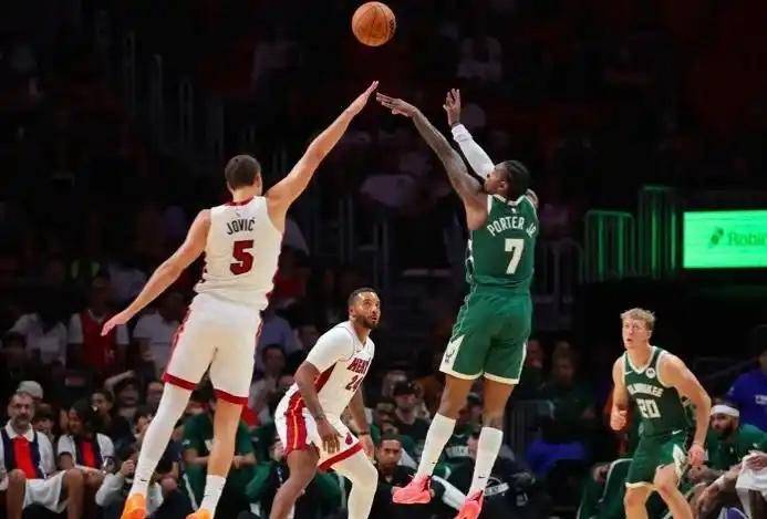 雄鹿全队火爆斗殴，缺席下一场比赛的简单介绍