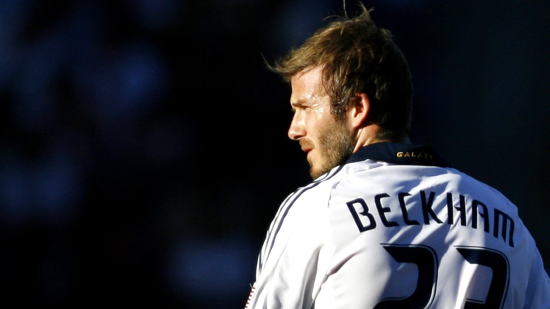 当绿茵场遇上乒乓台，波兰力克德国的启示与樊振东的火热状态