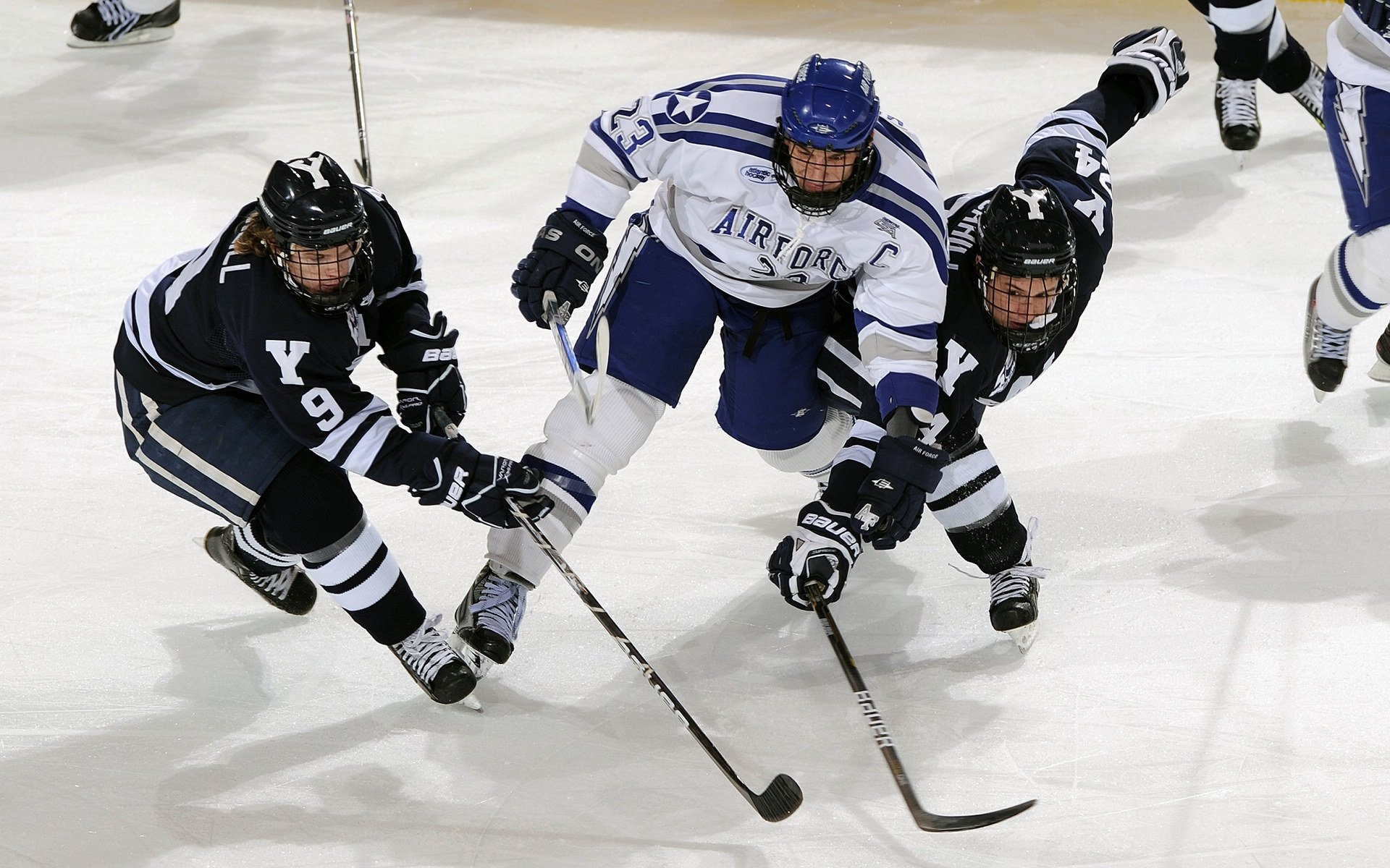 从足球场到乒乓球台，奥地利队的坚韧与梁靖崑的火热启示